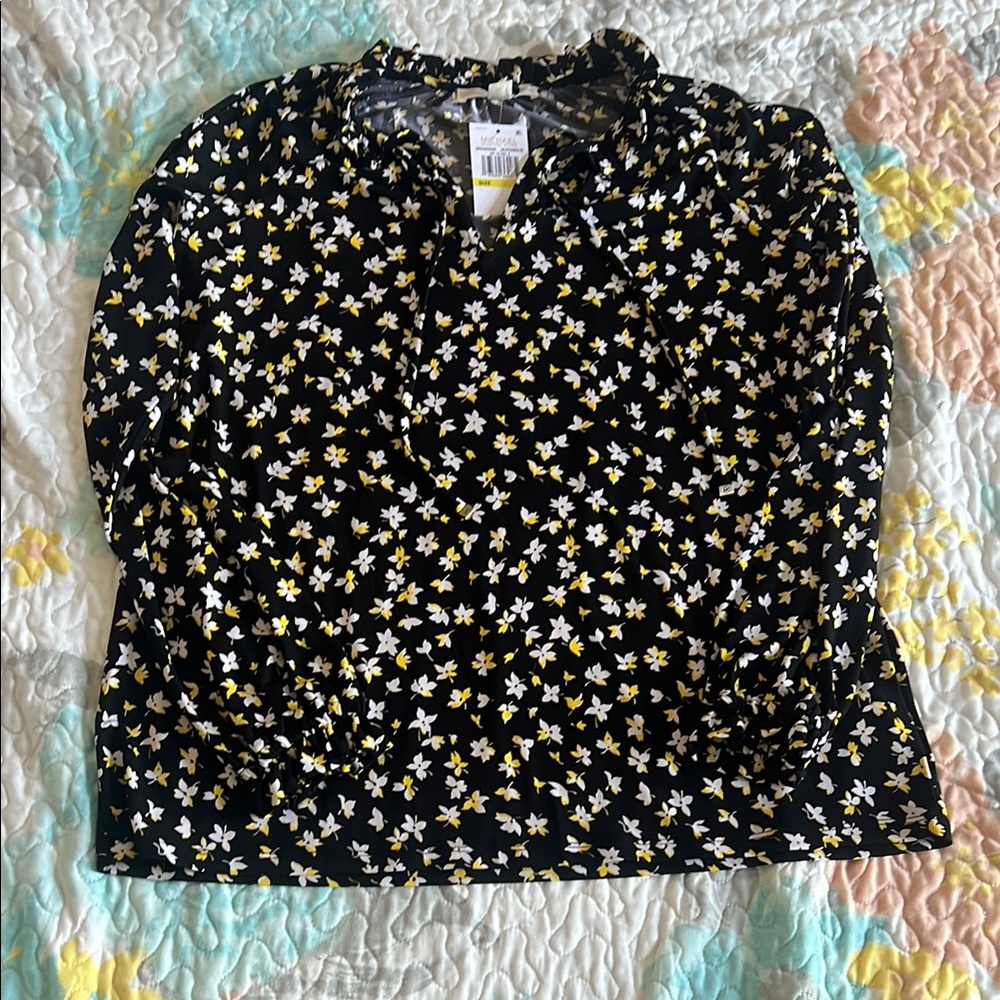 Floral Black and White Women's Top
